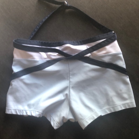 Medium dri fit shorts - Picture 2 of 2